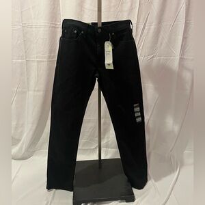 Men’s black Levi jeans